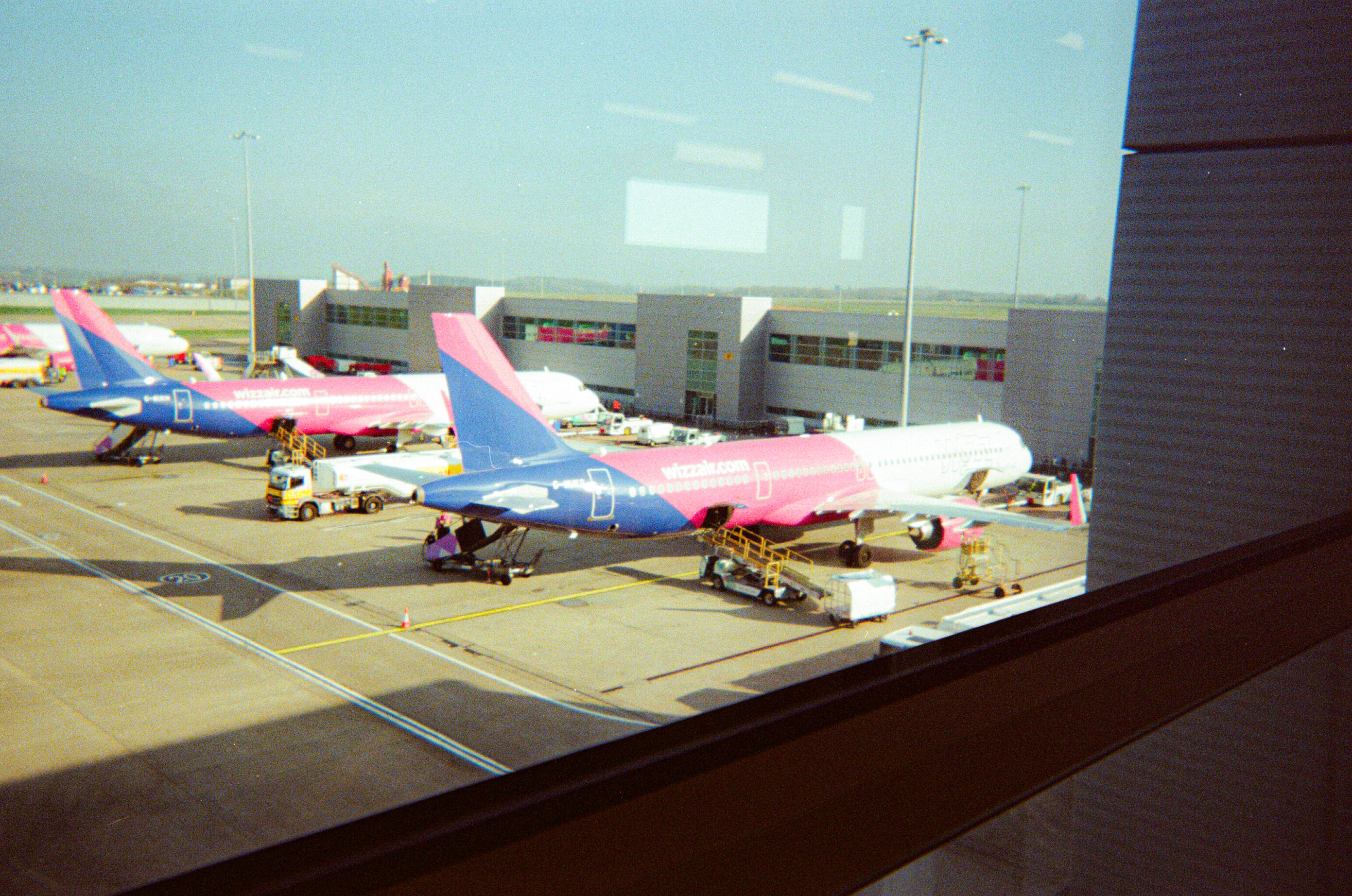 Planes at Luton